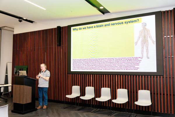 Dr Leslie Koopowitz (Consultant Neuropsychiatrist, NEAMI National)